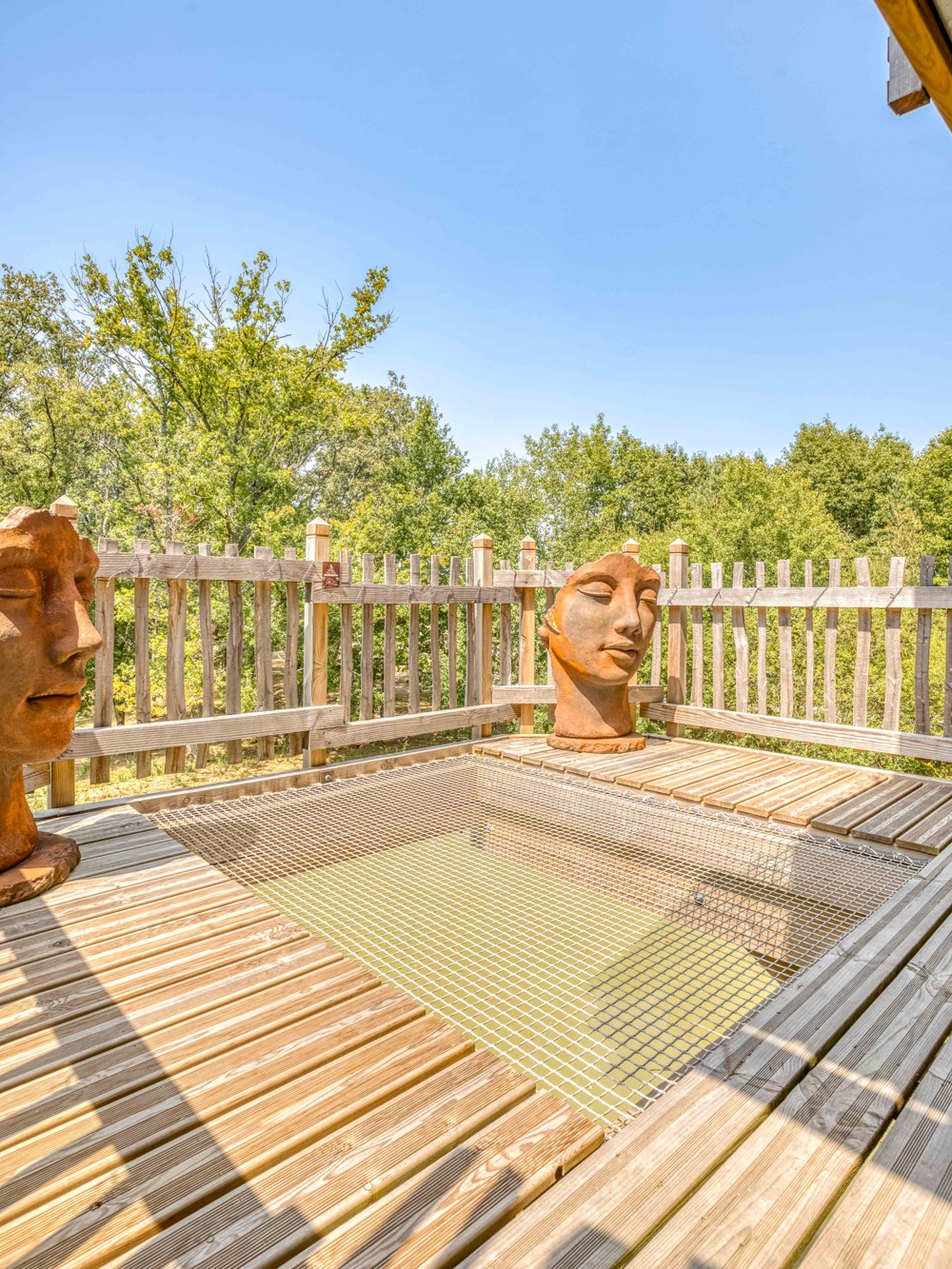 Le séjour de la cabane Sarlat